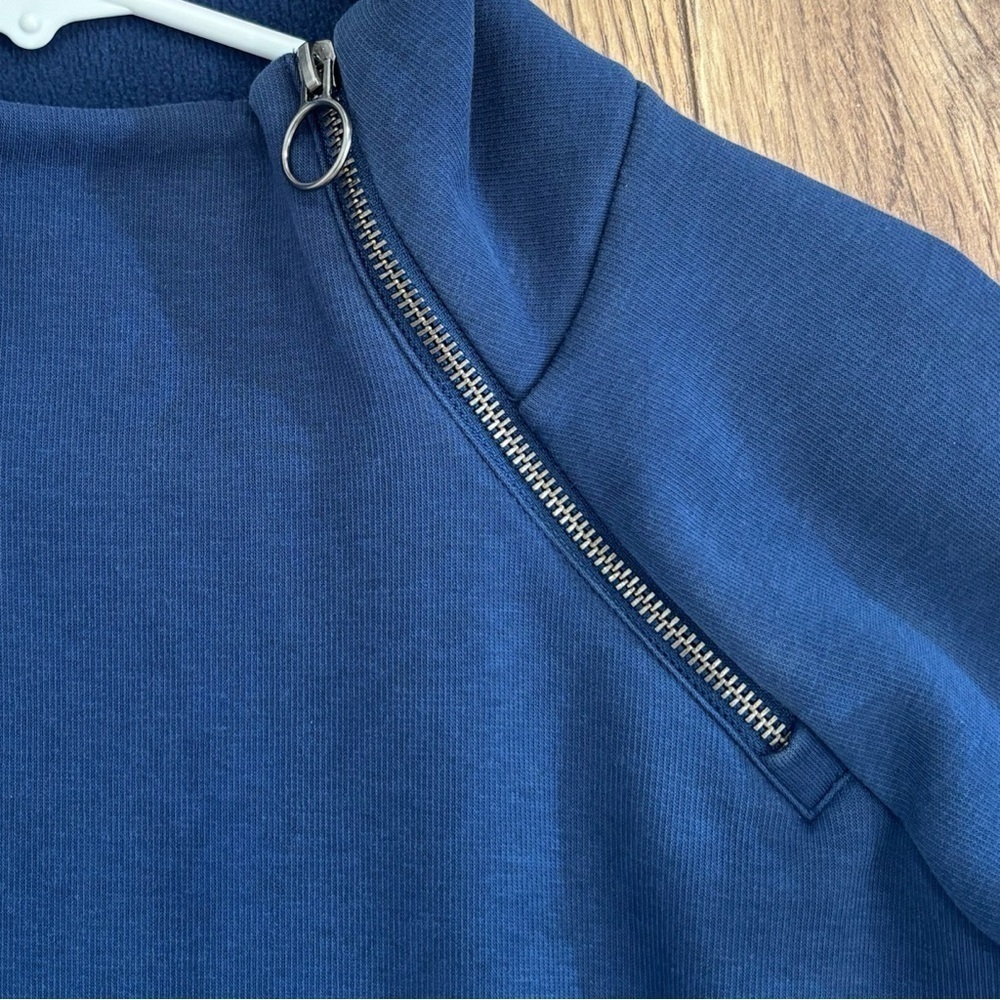 Athleta Cozy Asym Pullover In Navy Size Small - Picture 3 of 6